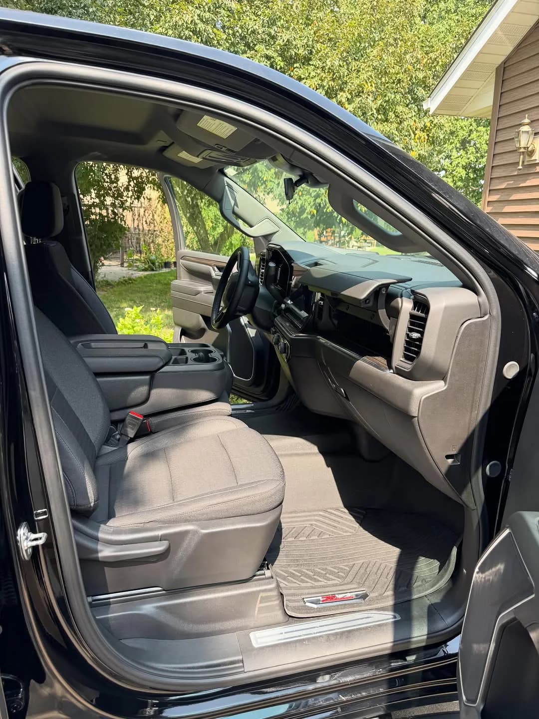 Silverado / seat shampoo, authentic Evolution X fabric detail image